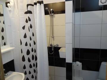 Фото номера Двухместный номер с 2 отдельными кроватями и душем Проживание в семье Wodnik г. Бранево 4